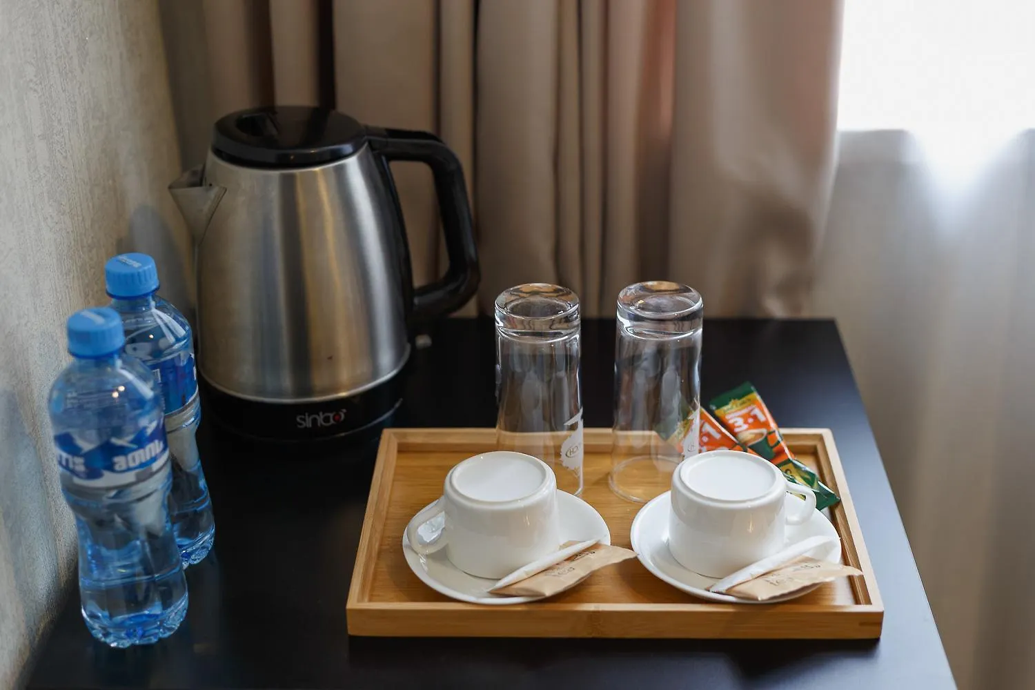 Aura Plaza Hotel Tbilisi