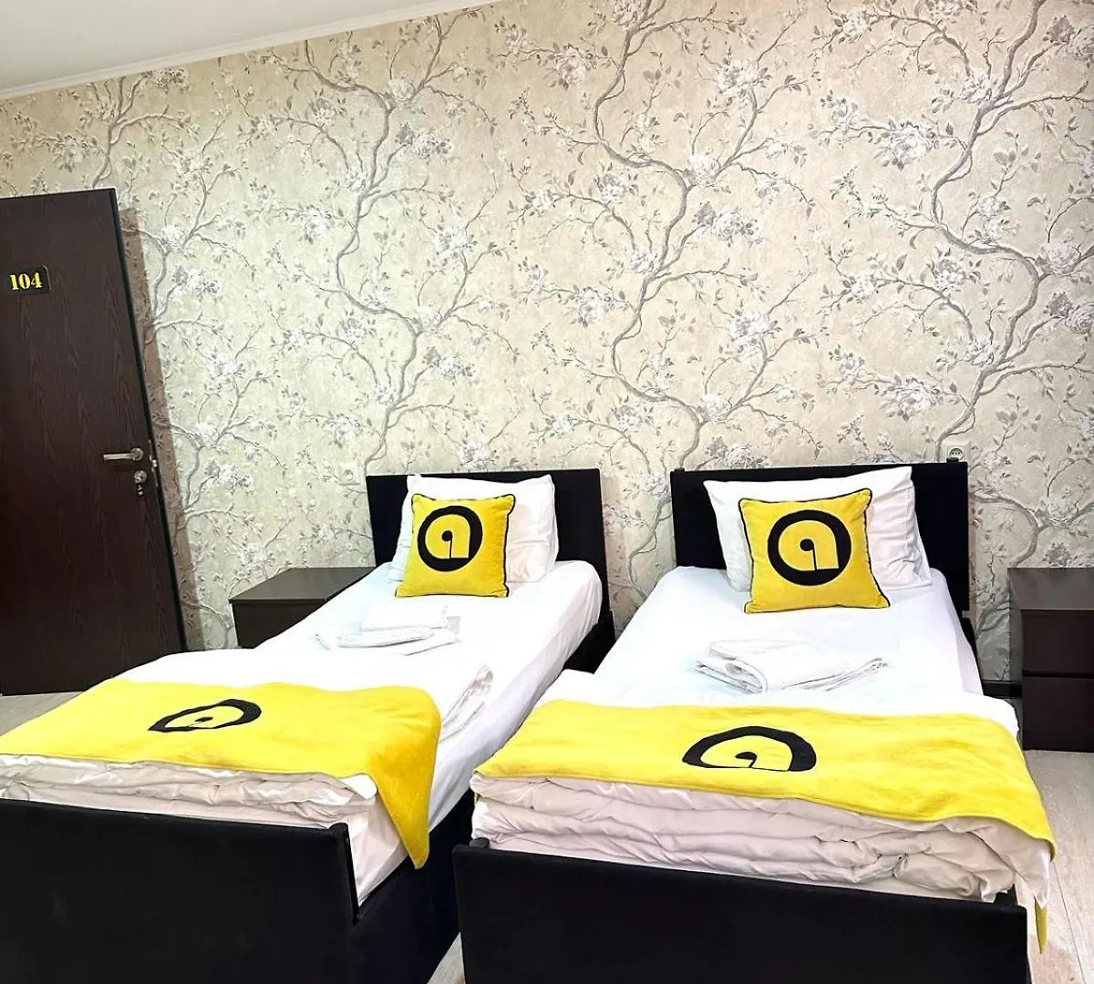 Aura Plaza Hotel Tbilisi