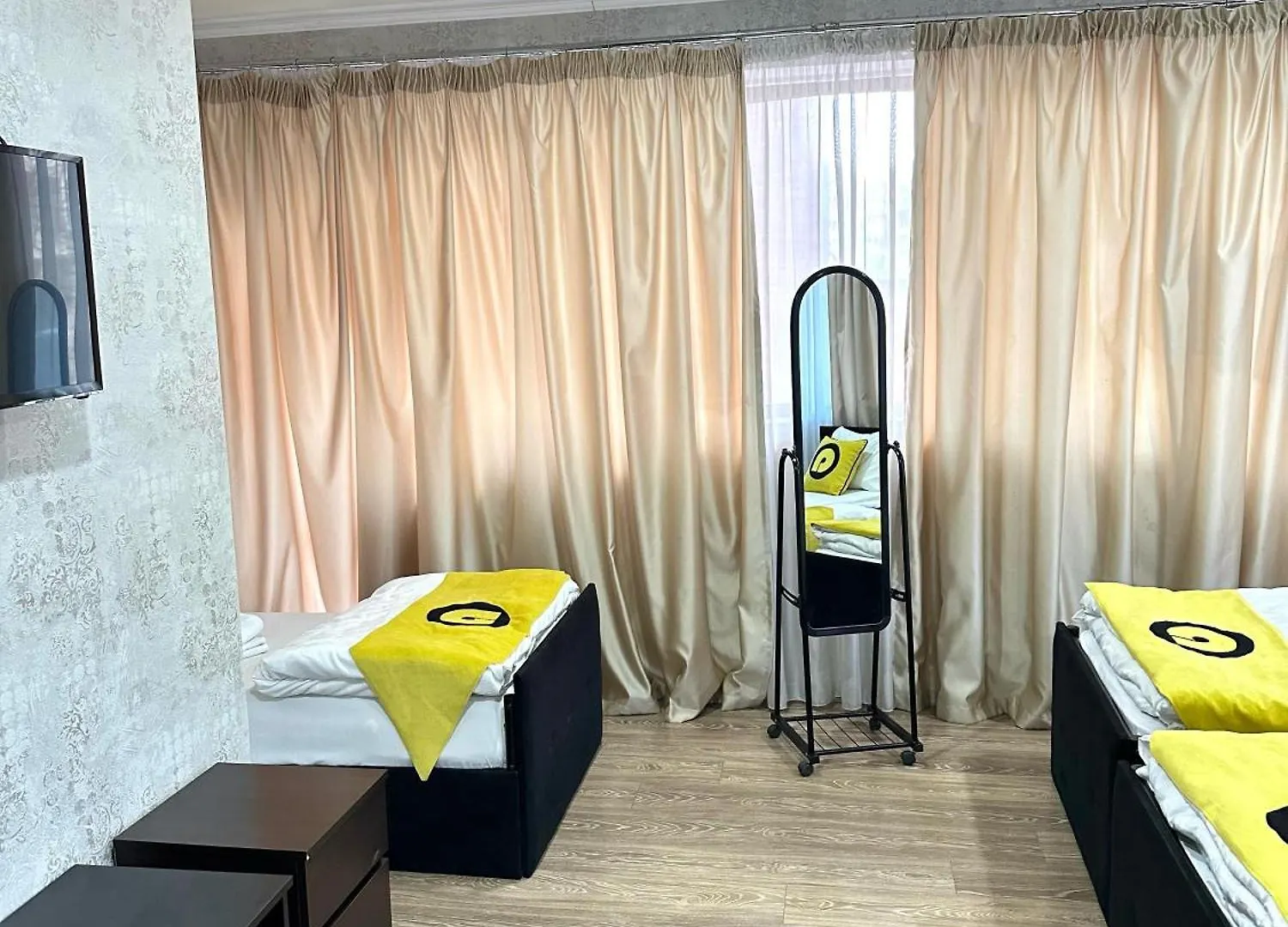 Aura Plaza Hotel Tbilisi 3*,  Georgia