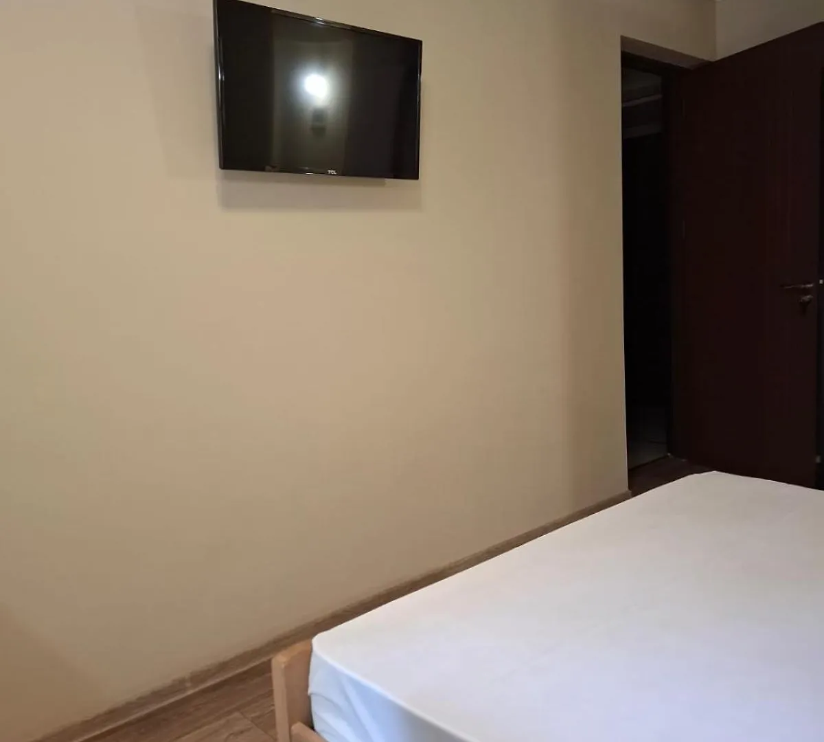 טביליסי Aura Plaza Hotel גאורגיה