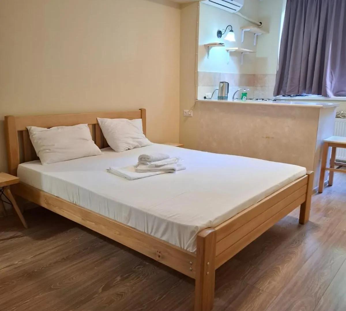 טביליסי Aura Plaza Hotel